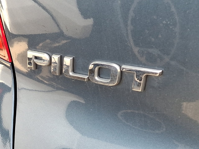 Thumbnail: 2018 Honda Pilot - 9
