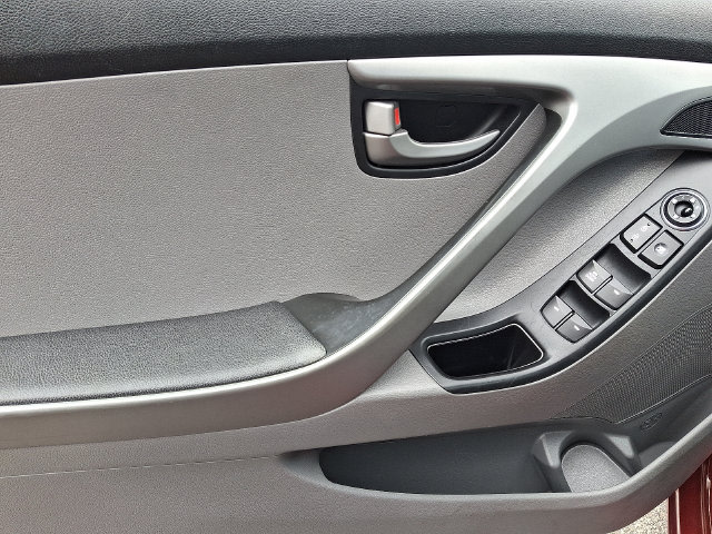 Thumbnail: 2016 Hyundai Elantra - 19