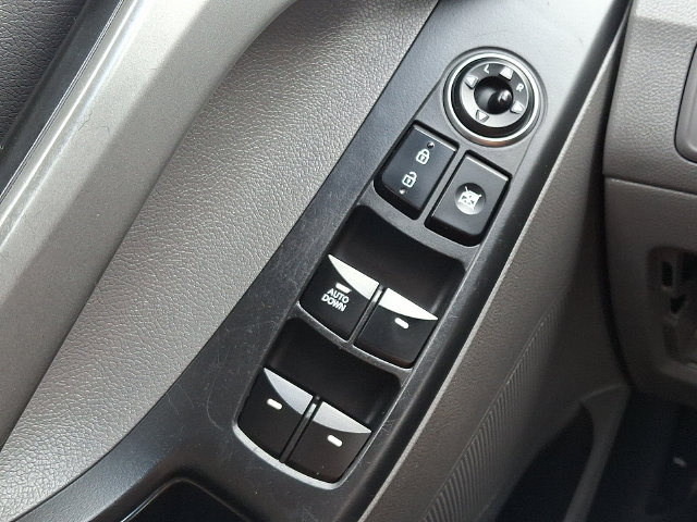 Thumbnail: 2016 Hyundai Elantra - 27