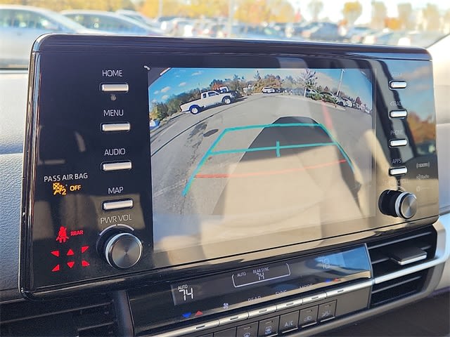 Thumbnail: 2022 Toyota Sienna - 23