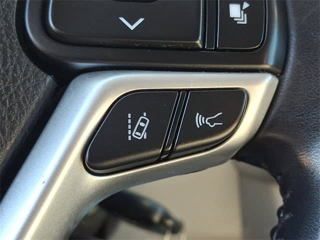 Thumbnail: 2017 Toyota Highlander - 28