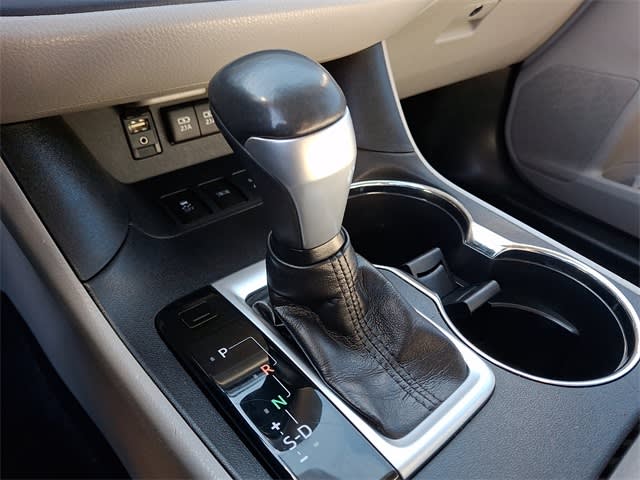 Thumbnail: 2017 Toyota Highlander - 12