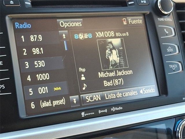 Thumbnail: 2017 Toyota Highlander - 11