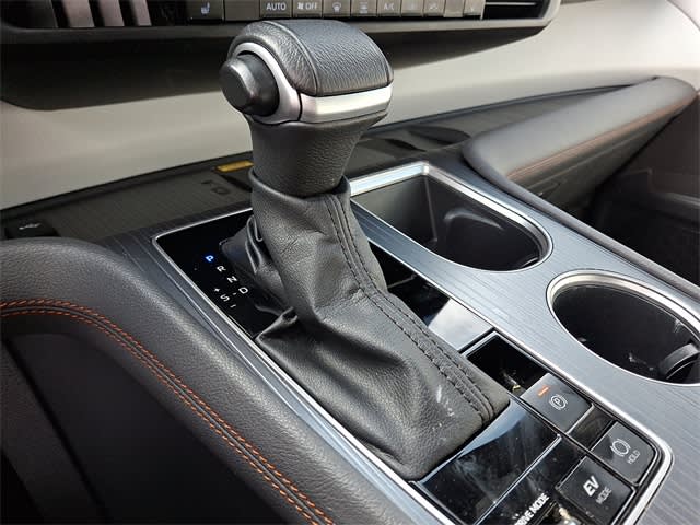 Thumbnail: 2023 Toyota Sienna - 12