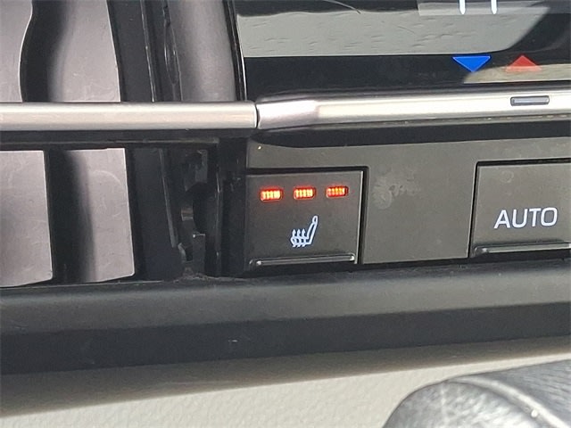 Thumbnail: 2023 Toyota Sienna - 30