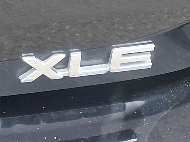 Thumbnail: 2021 Toyota Highlander - 30