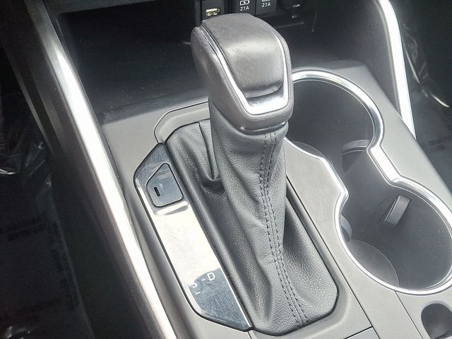 Thumbnail: 2021 Toyota Highlander - 25