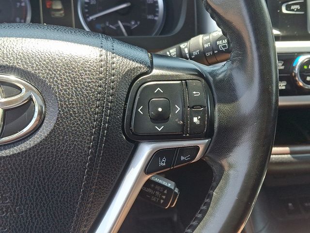 Thumbnail: 2019 Toyota Highlander - 24