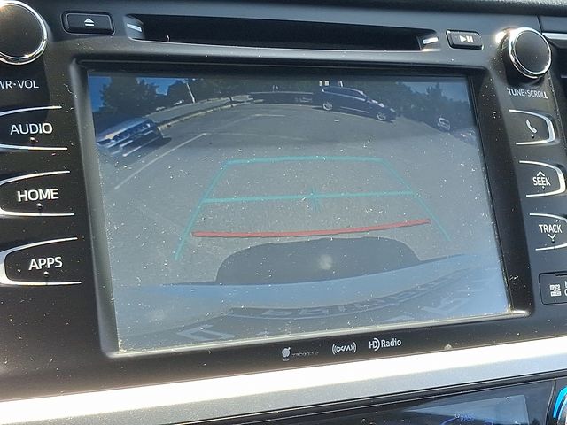 Thumbnail: 2019 Toyota Highlander - 21
