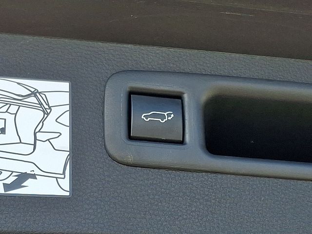 Thumbnail: 2024 Toyota Highlander - 15