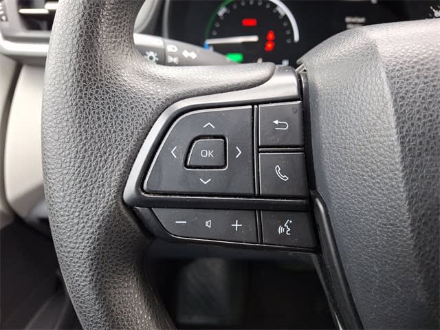2023 Toyota Sienna LE 22