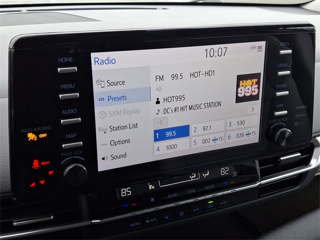 2023 Toyota Sienna LE 12