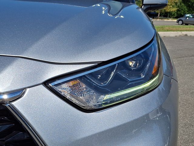 Thumbnail: 2022 Toyota Highlander - 19
