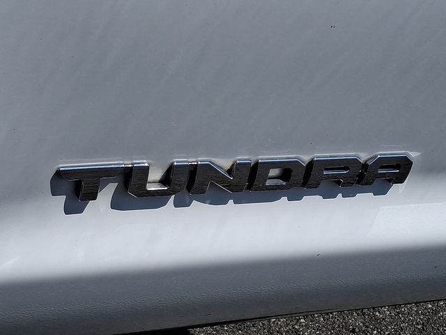 Thumbnail: 2015 Toyota Tundra - 30