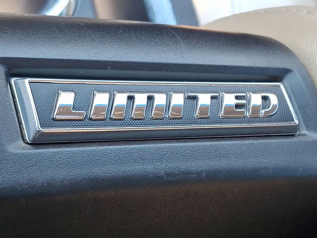 Thumbnail: 2015 Toyota Tundra - 28