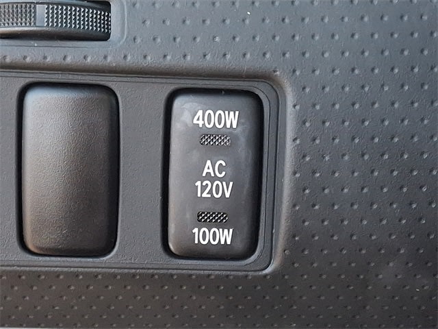 Thumbnail: 2015 Toyota Tacoma - 27