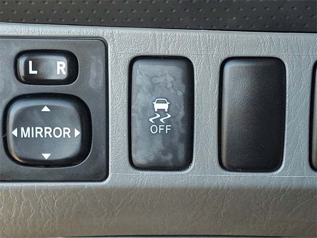 Thumbnail: 2015 Toyota Tacoma - 26