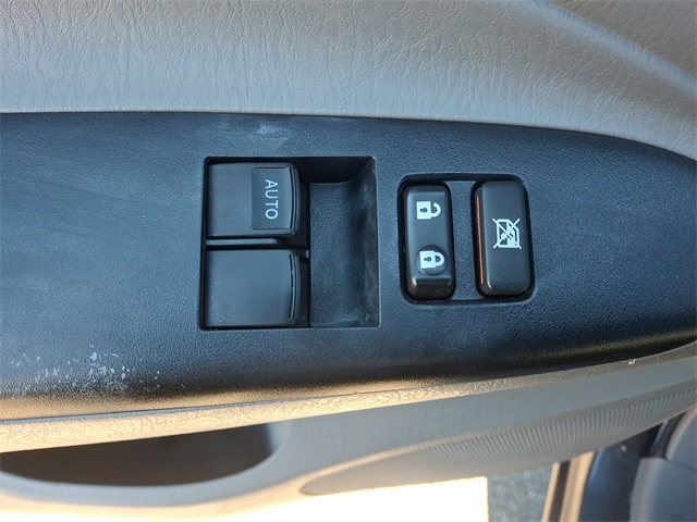 Thumbnail: 2015 Toyota Tacoma - 29