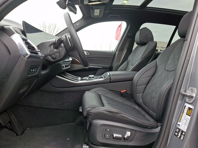 Thumbnail: 2026 BMW X5 - 10