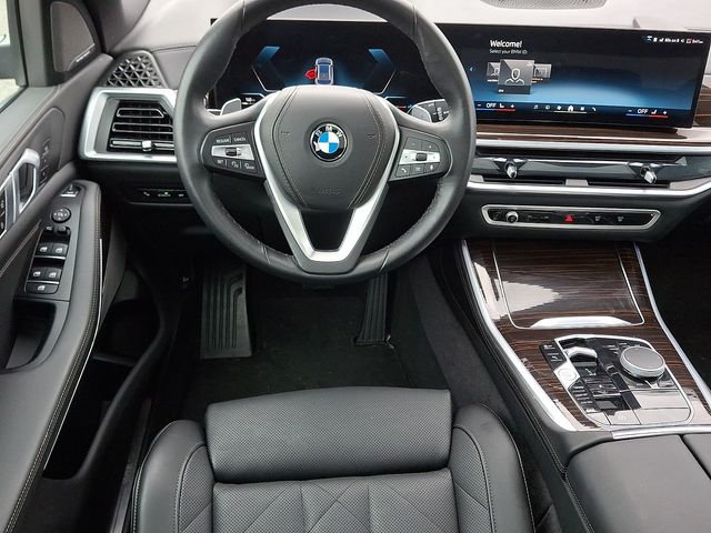 Thumbnail: 2026 BMW X5 - 2