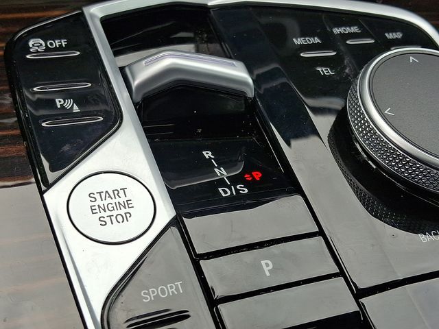 Thumbnail: 2026 BMW X5 - 13
