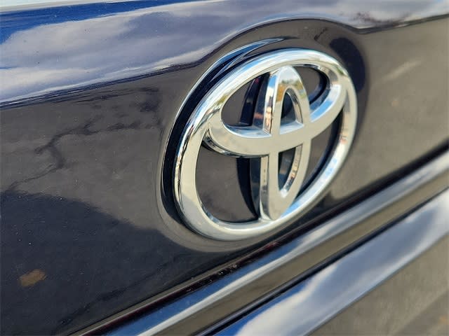 Thumbnail: 2023 Toyota Corolla - 6