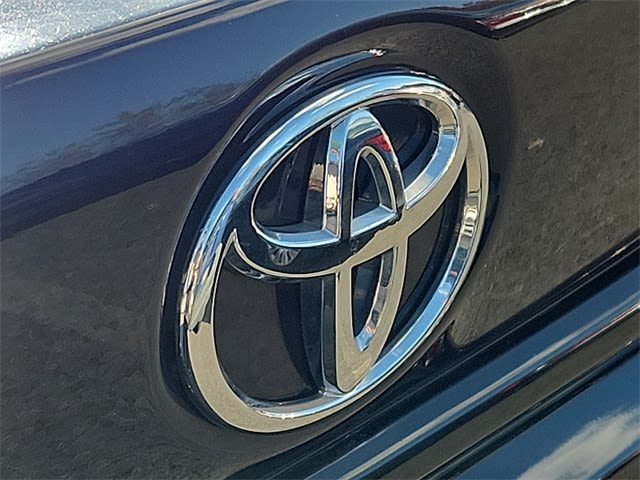 Thumbnail: 2023 Toyota Corolla - 3