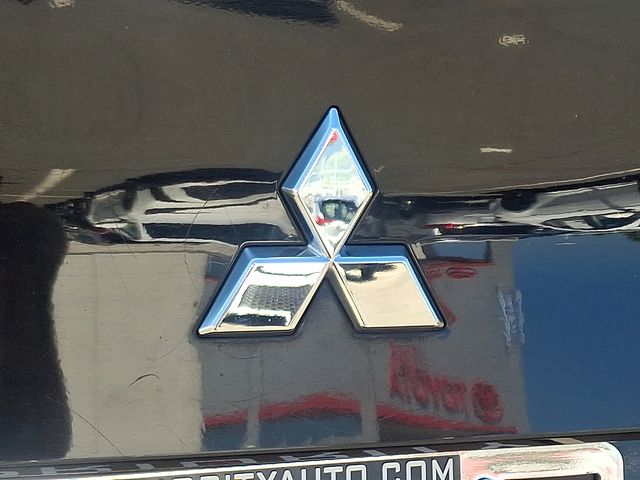 Thumbnail: 2024 Mitsubishi Outlander - 14