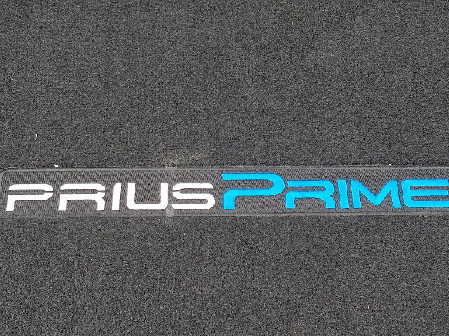 Thumbnail: 2017 Toyota Prius Prime - 27