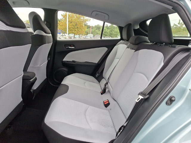 Thumbnail: 2016 Toyota Prius - 10