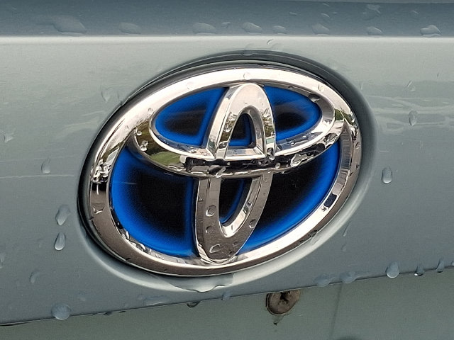 Thumbnail: 2016 Toyota Prius - 7