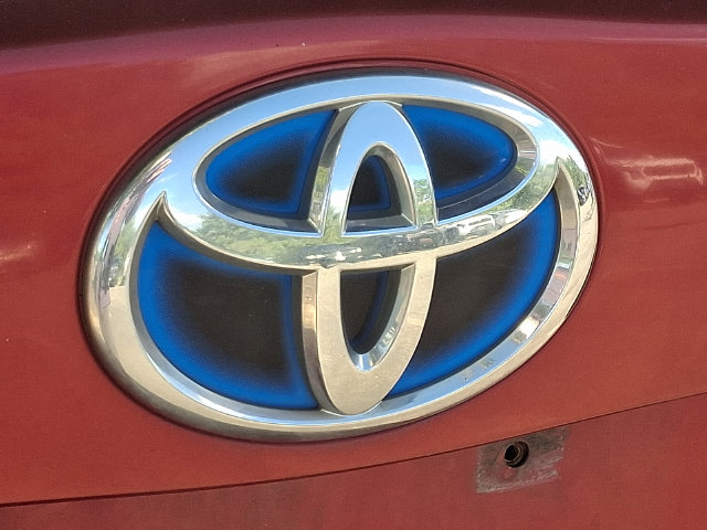 Thumbnail: 2012 Toyota Prius - 5