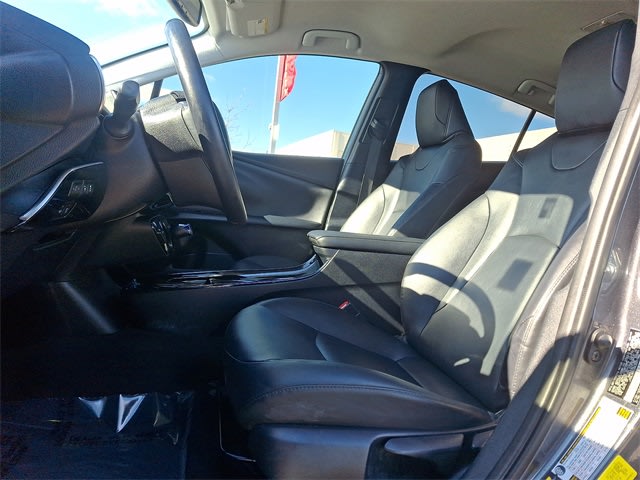 Thumbnail: 2019 Toyota Prius - 9