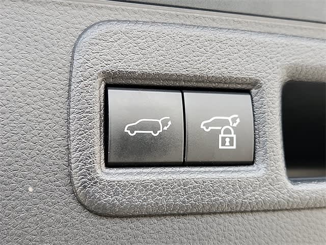 Thumbnail: 2024 Toyota Venza - 29