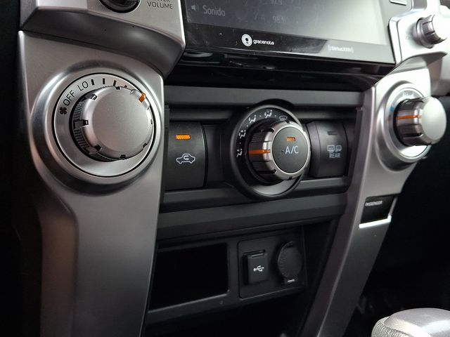 Thumbnail: 2023 Toyota 4Runner - 23