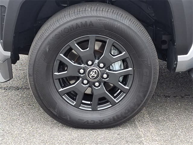 Thumbnail: 2025 Toyota 4Runner - 8