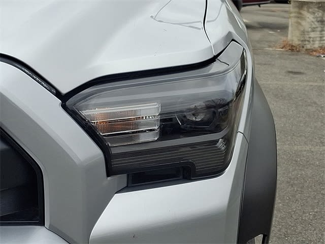 Thumbnail: 2025 Toyota 4Runner - 18