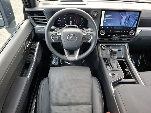 Thumbnail: 2025 Lexus ES - 2