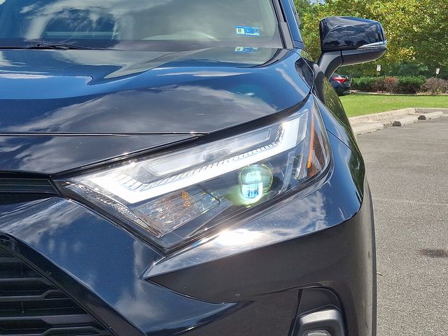 Thumbnail: 2022 Toyota RAV4 - 17