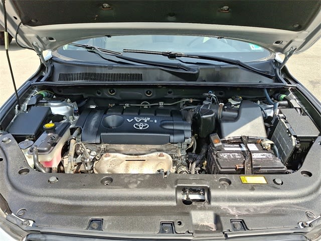 2009 Toyota RAV4 Base 9