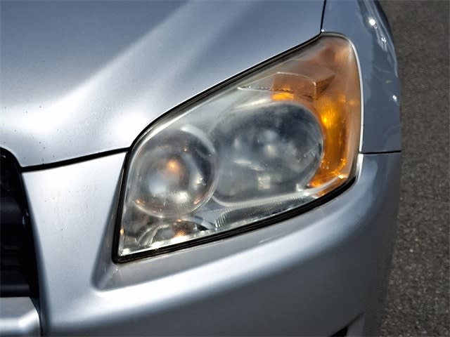 2009 Toyota RAV4 Base 19