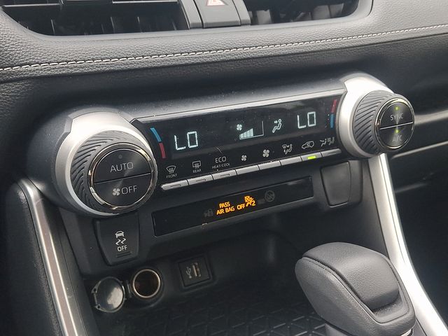 Thumbnail: 2025 Toyota RAV4 - 21