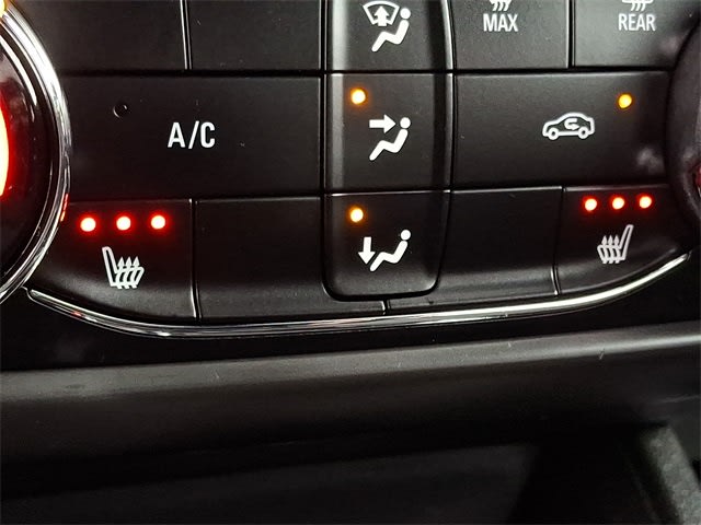 Thumbnail: 2023 Chevrolet TrailBlazer - 27