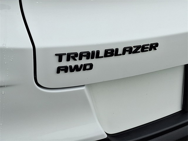 Thumbnail: 2023 Chevrolet TrailBlazer - 29