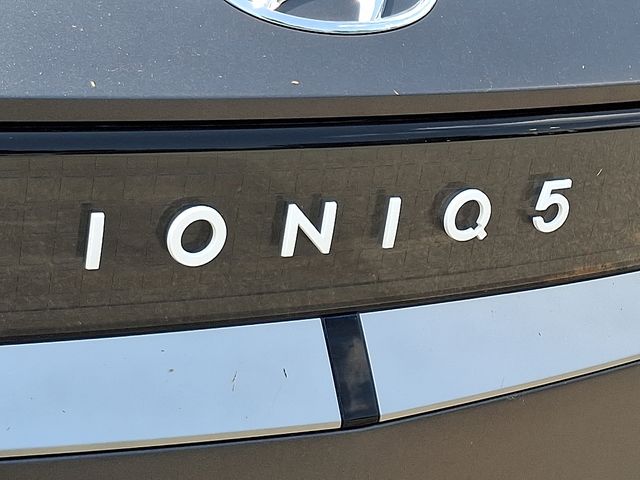 Thumbnail: 2023 Hyundai Ioniq 5 - 30