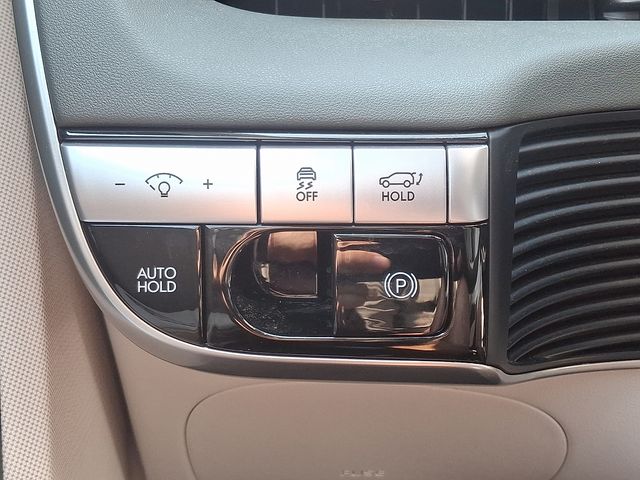 Thumbnail: 2023 Hyundai Ioniq 5 - 24