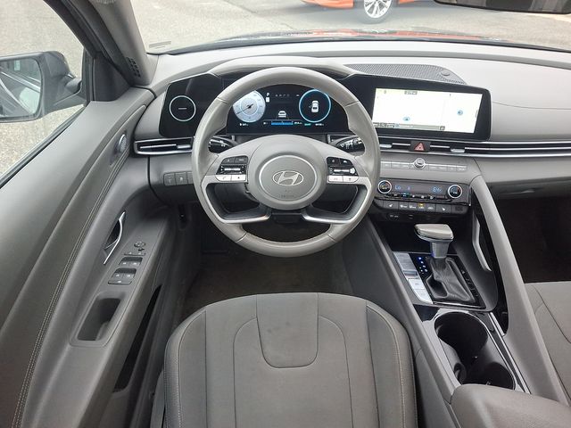 Thumbnail: 2025 Hyundai Elantra - 2