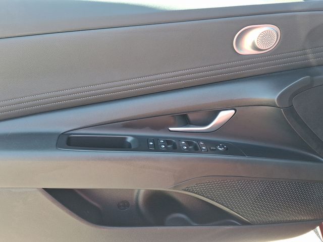 Thumbnail: 2025 Hyundai Elantra - 19