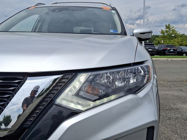 Thumbnail: 2020 Nissan Rogue - 18