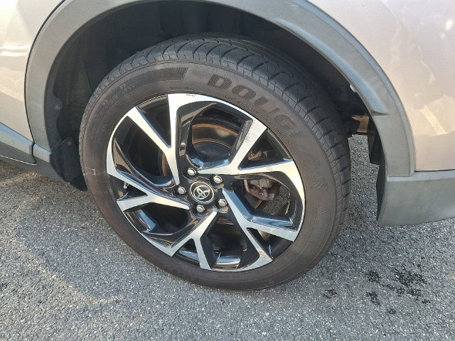 Thumbnail: 2019 Toyota C-HR - 5